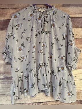 Umgee Light Gray Floral Ruffle Peasant Top